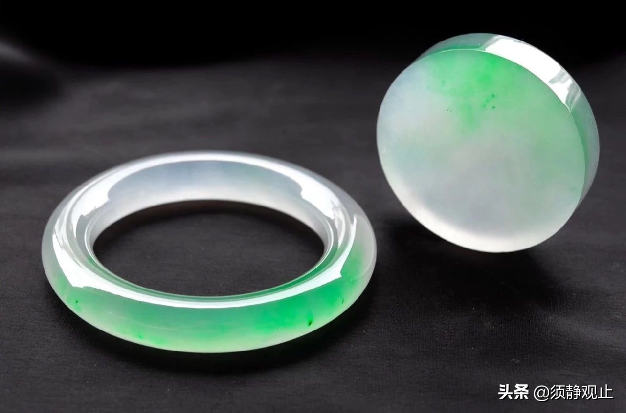 碧玉手镯圆条好看还是扁条好看,圆条手镯和扁条手镯哪个好看