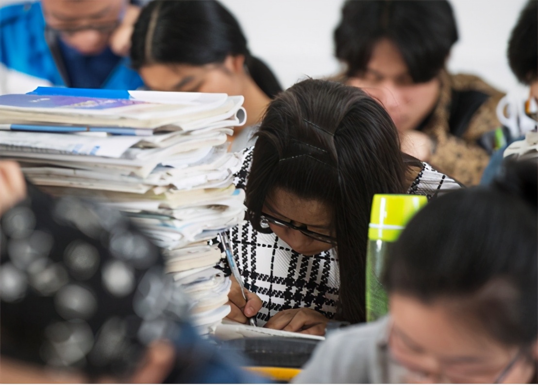 北大教授饶毅：为什么不建议中国学生去读美国的顶尖大学？