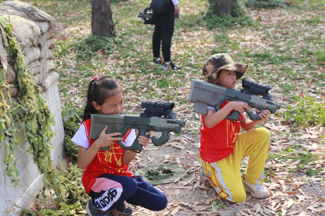 东莞东城万达亲子活动,亲子足球嘉年华广州上演