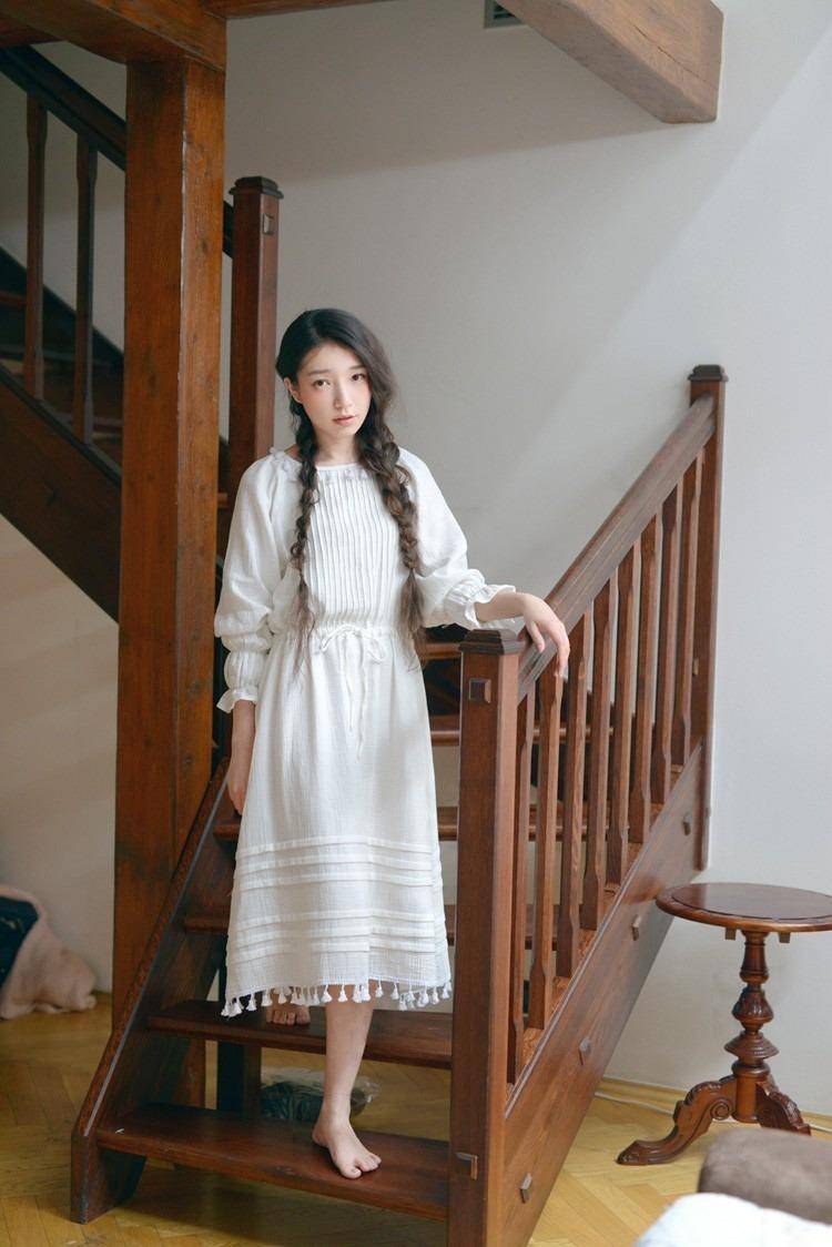 早春减龄时尚连衣裙搭配,日系连衣裙穿搭中长款秋冬