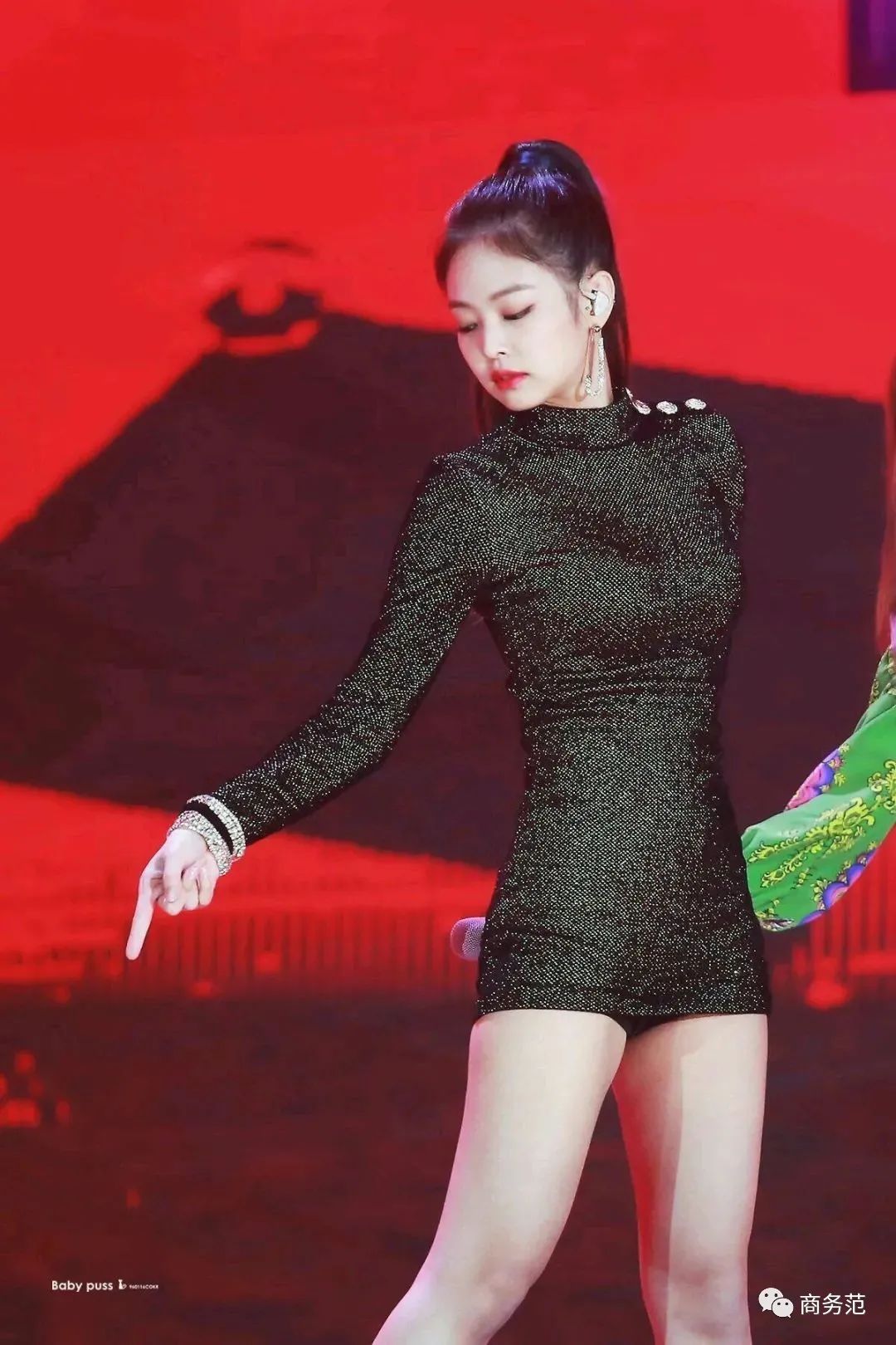 权志龙和jennie约会穿什么鞋,权志龙与jennie的穿搭