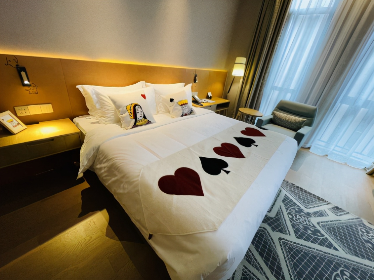 上海人注意!五角场又有酒店搞事情!这样的房间太销魂了