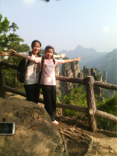 张家界离凤凰古城多远,张家界凤凰古城和湘西凤凰古城