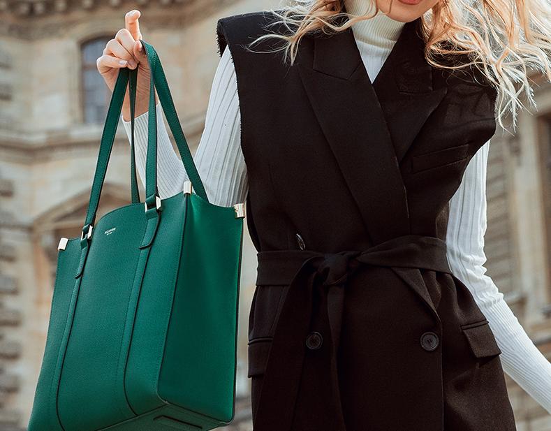 真皮包包保养光泽感,各款包包的保养知识