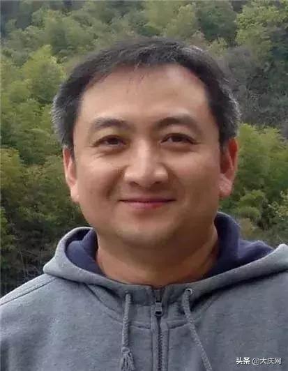 发烧到底要不要赶紧吃退烧药,持续发烧38度以上退烧药