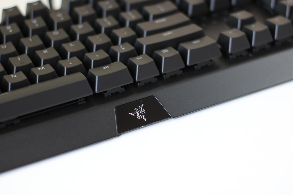 雷蛇黑寡妇蜘蛛标准版键盘怎么样,雷蛇黑寡妇v3键盘87键黄轴怎么样