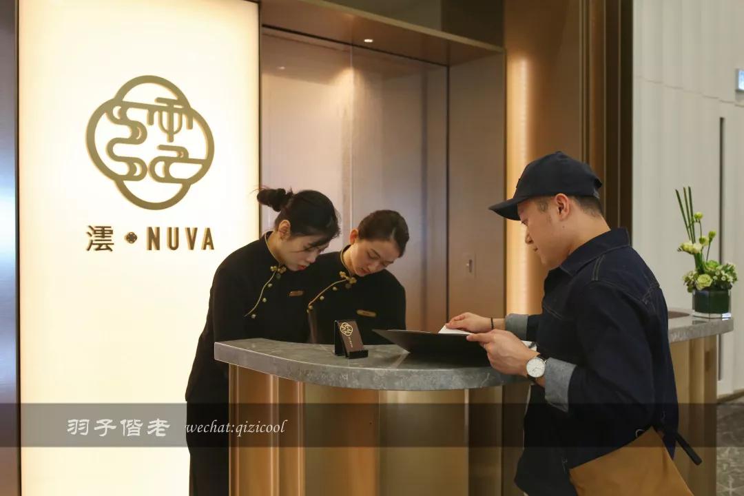 香港机场的回忆 (在香港机场旅行)