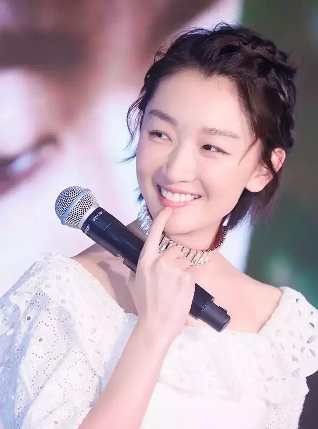 40-50大圆脸发量少最适合发型,一款适合圆脸女生的神仙发型