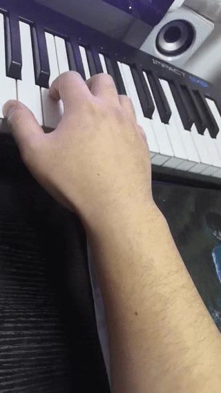 快速弹八度怎么练,手小如何弹八度四音