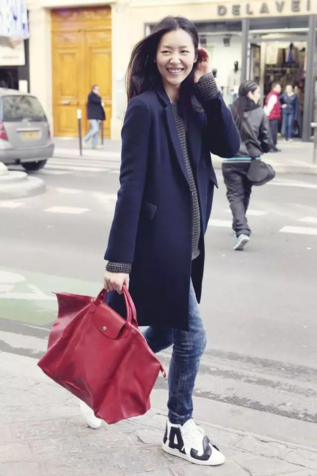 适合新人职场背的包,职场背哪种奢侈包