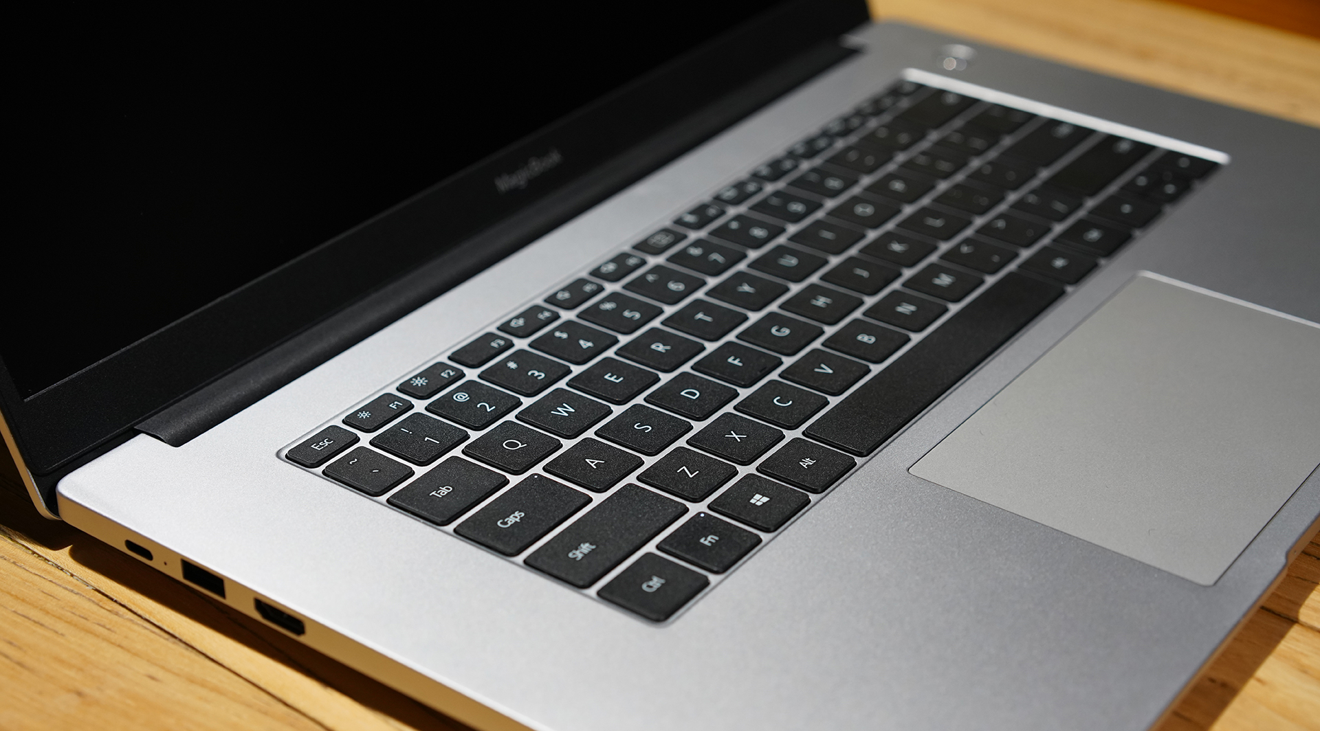 4000左右荣耀magic,4000左右荣耀magicbook系列哪个好