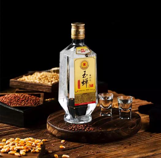 50元一瓶的酱香型白酒质量怎么样,50元以下纯粮白酒哪个口感好不辣