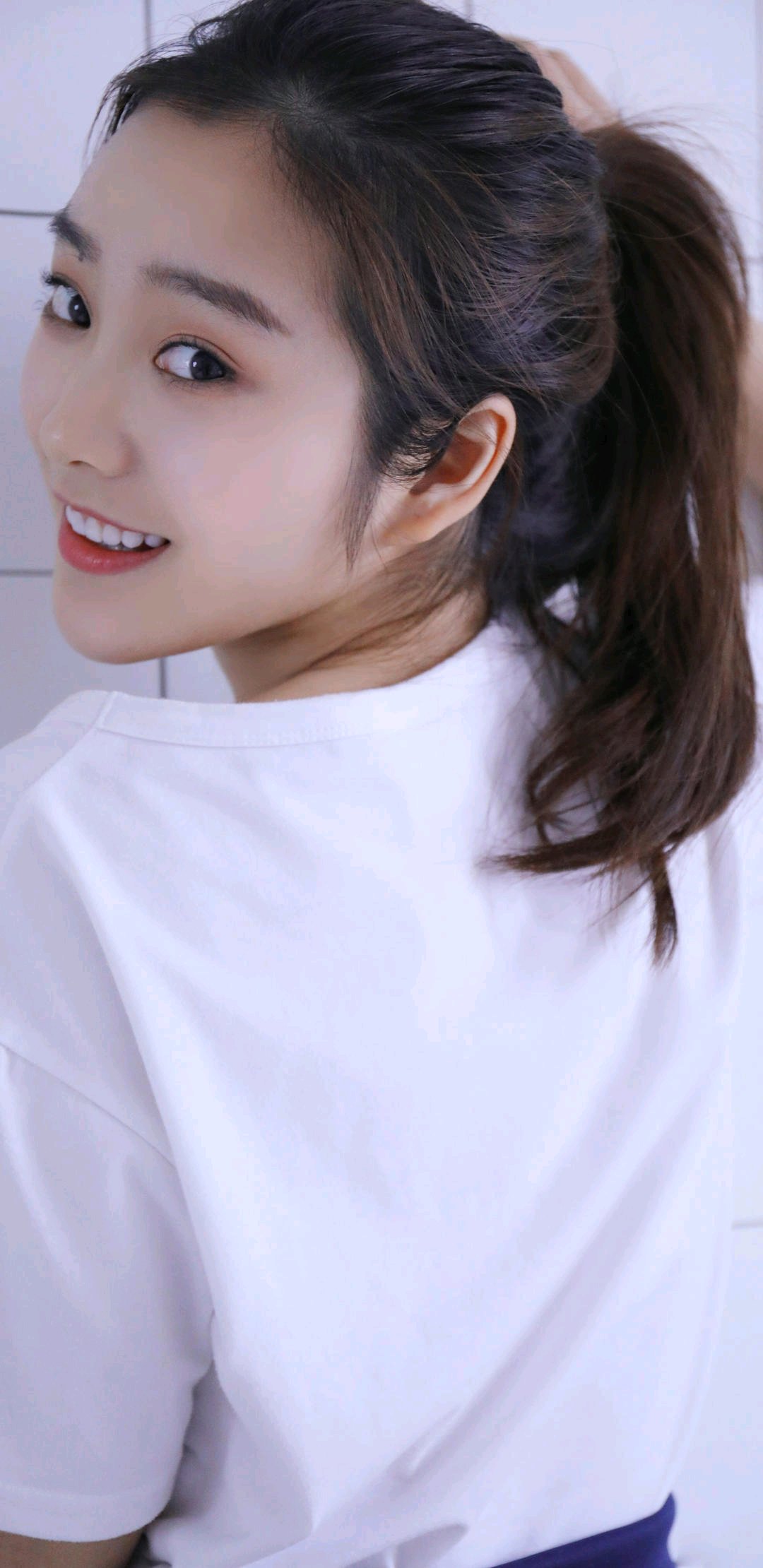 抖音最火的美女手机壁纸图文,抖音最火2021最潮锁屏壁纸超高清