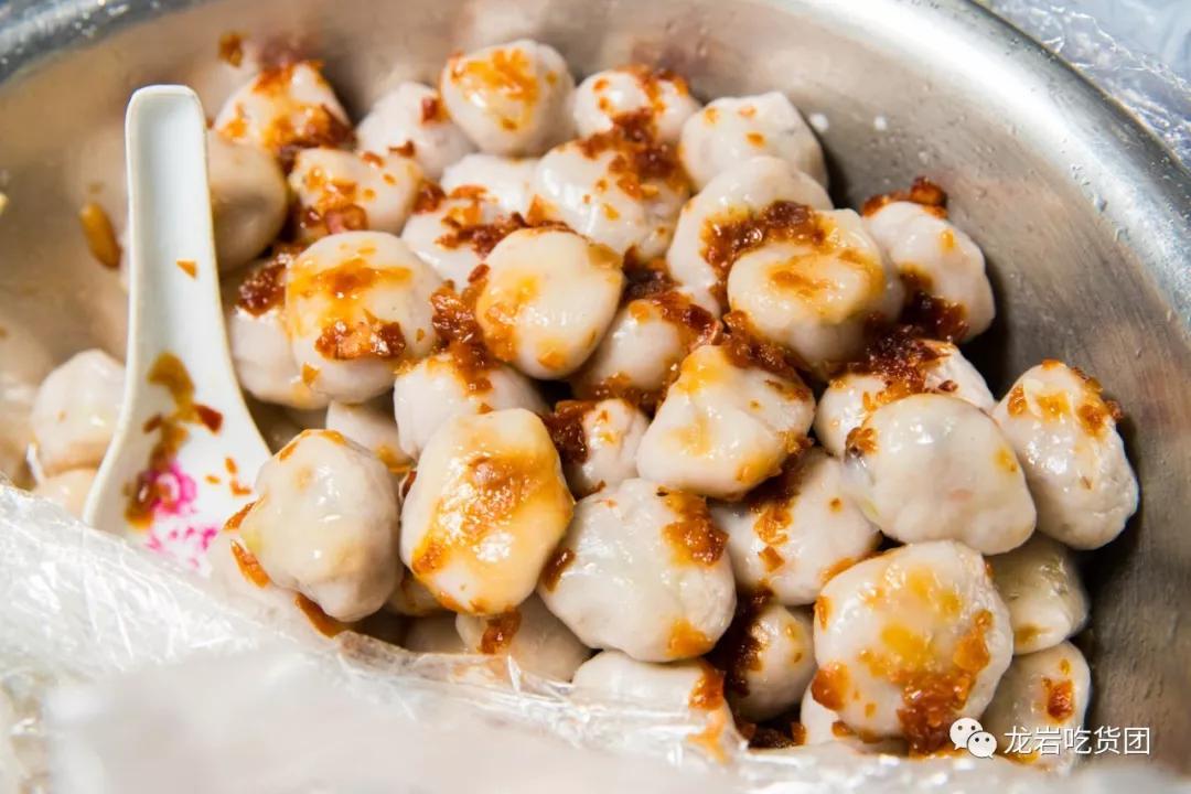 重庆渝北龙兴广场附近购物商场,前方到站工贸