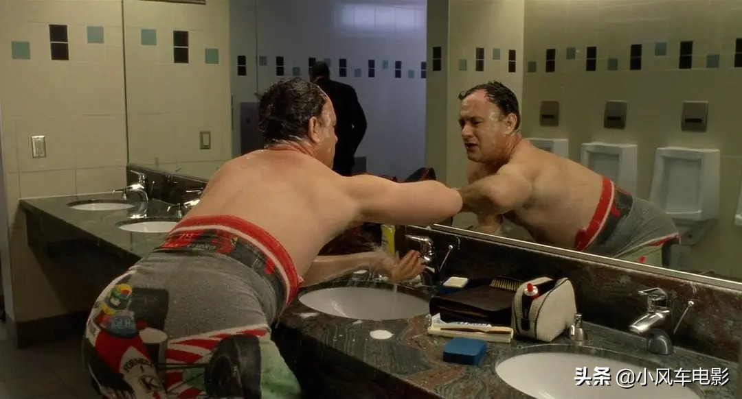 他身无分文被困机场9个月，不仅存活而且受到所有工作人员的尊重