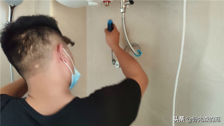 安装电热水器全过程,安装电热水器的步骤视频