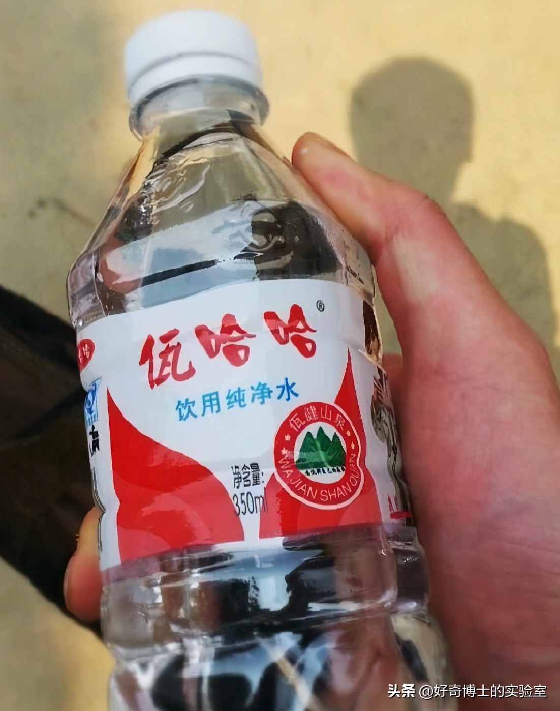 为什么有人拉屎会流眼泪,拉屎流眼泪是病吗