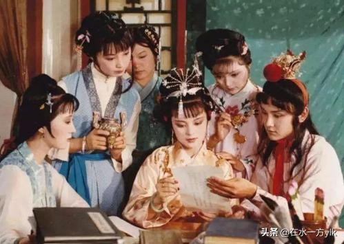 贾宝玉是一个怎么样的人四字词语,贾宝玉到底是个什么样的人