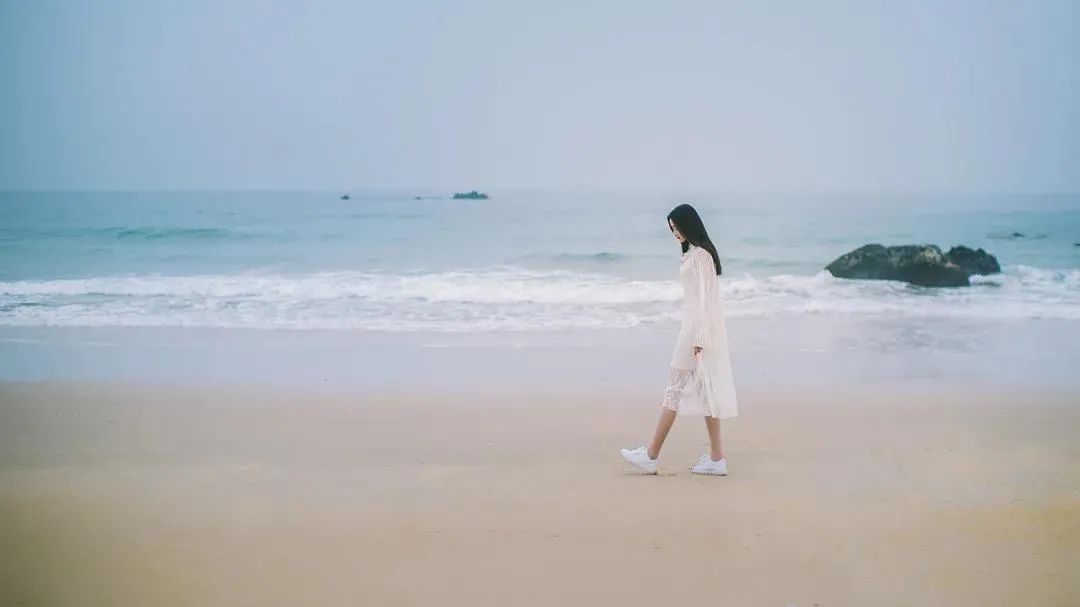 年轻女子跳楼身亡直指因婆媳矛盾,29岁的女人带着俩孩子跳楼事件