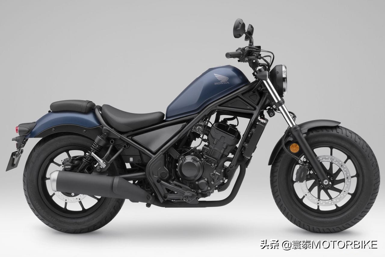 本田复古巡航叛逆者cm1000,本田叛逆者250和cm300区别