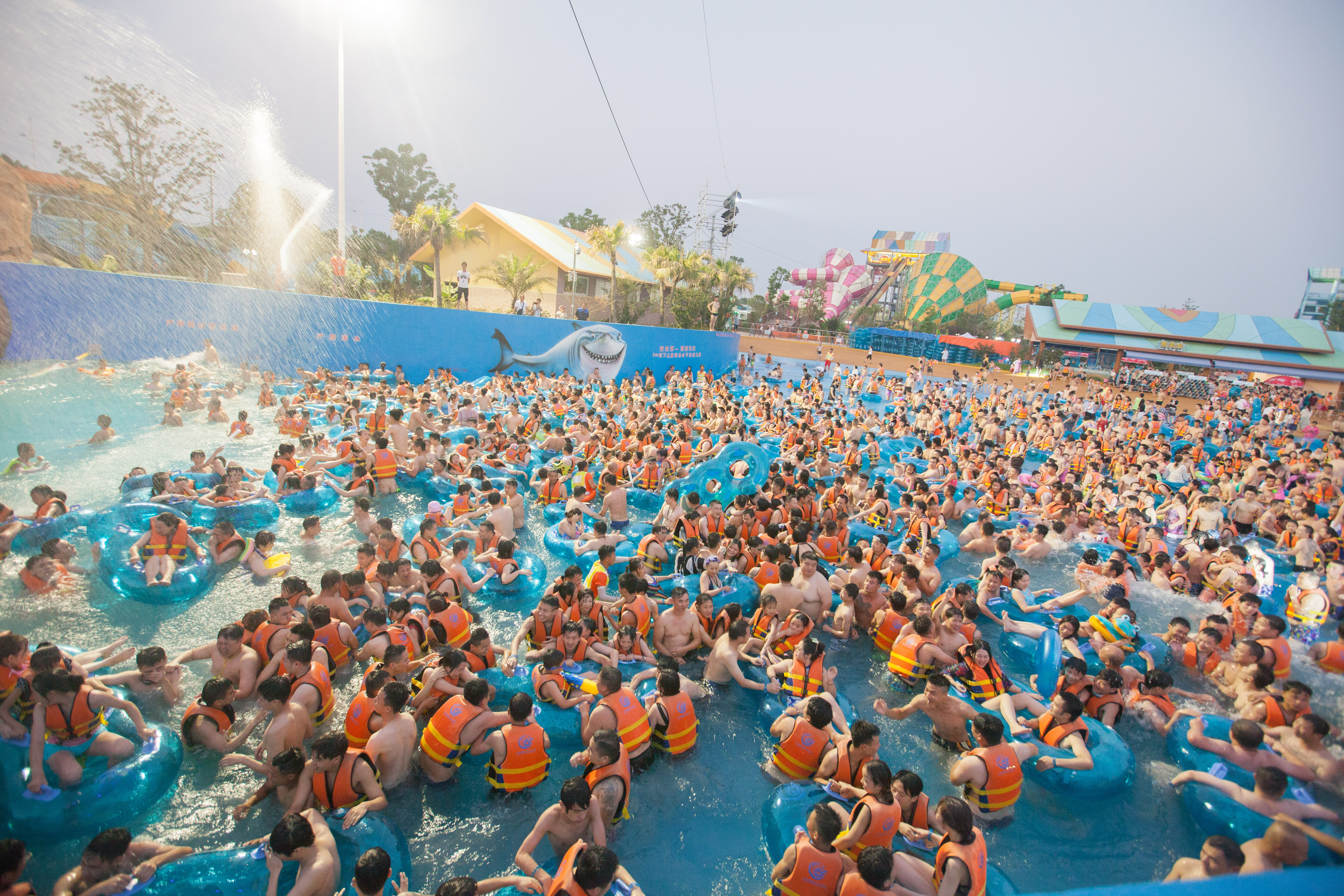 洋沙湖国际旅游度假区春节,洋沙湖国际旅游度假区晚上