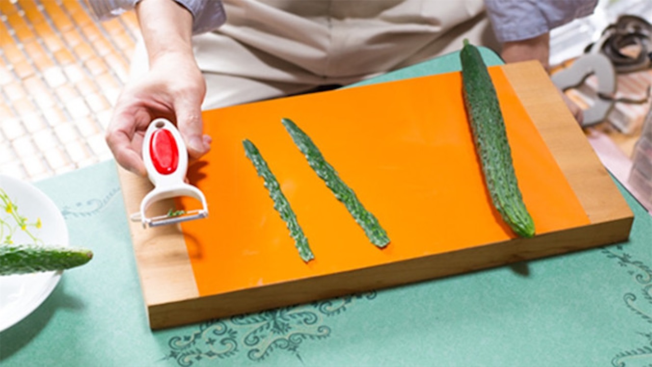 最奇葩的游泳神器,日本发明游泳神器