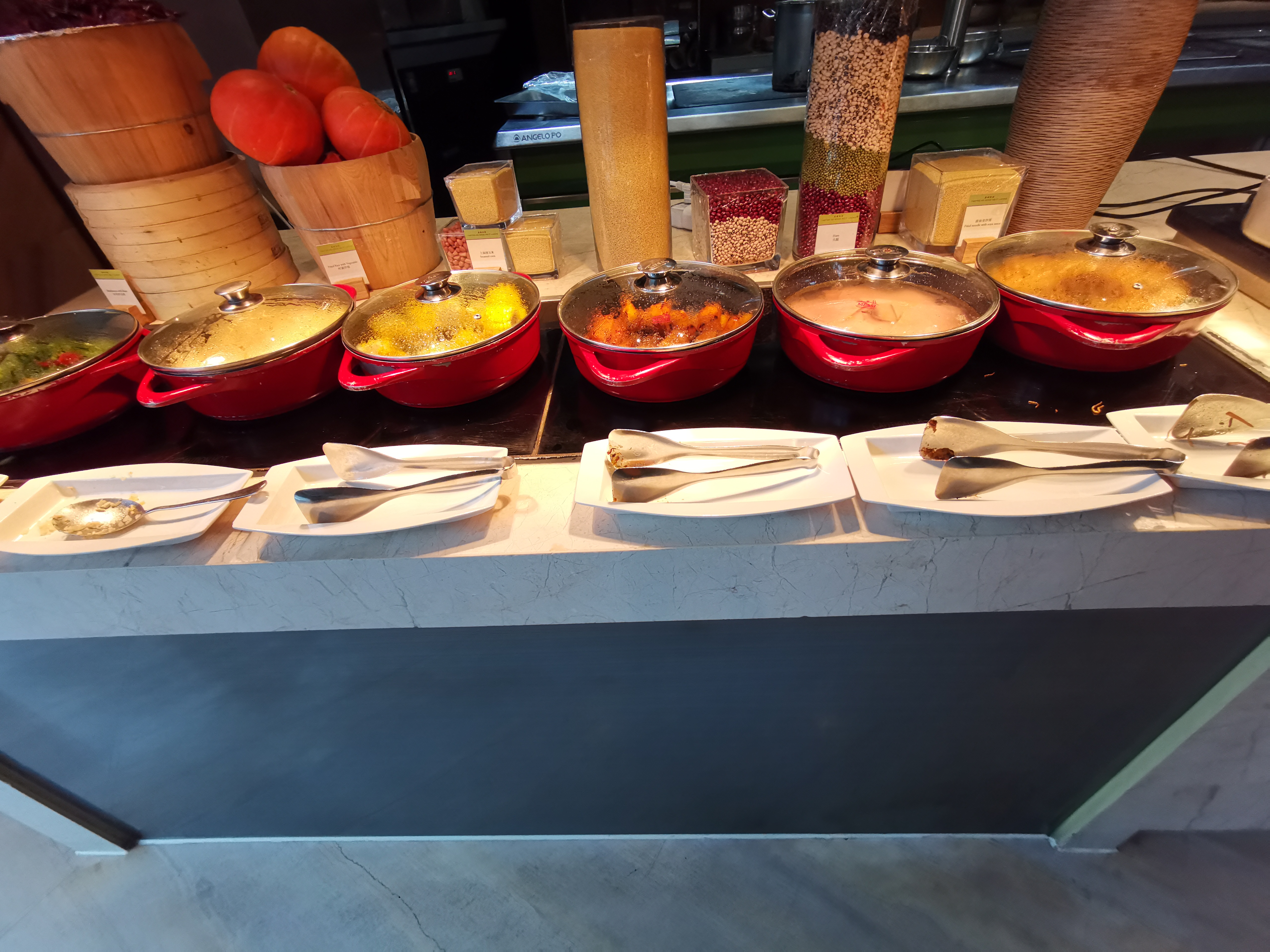 广州汇华希尔顿逸林酒店月饼,广州汇华希尔顿逸林酒店自助餐厅