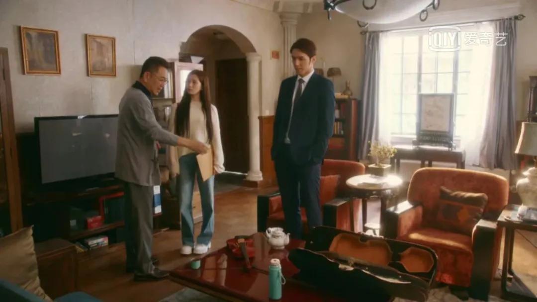 怎么拯救丑死的红木地板,翻新红木地板最简单的方法