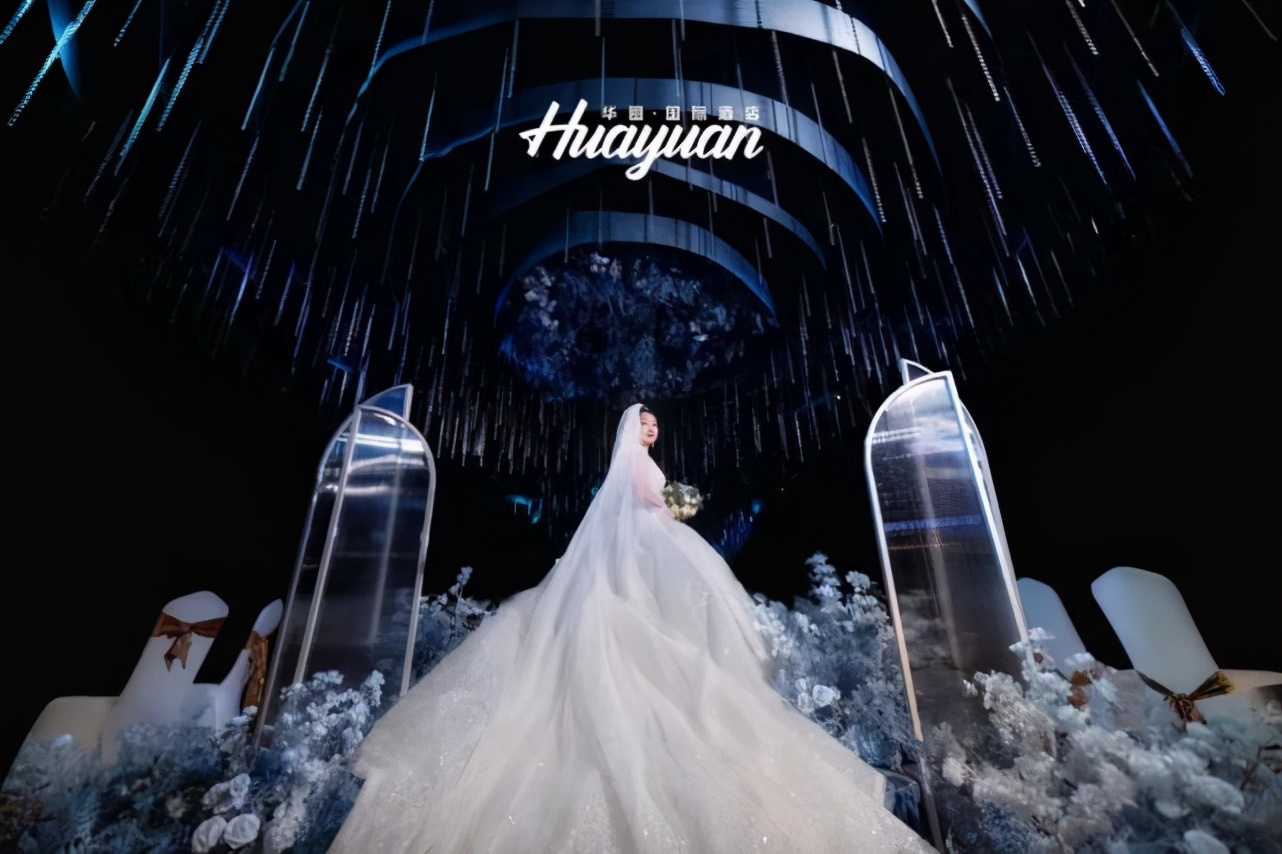 梦幻奢华风婚礼,蓝色西式轻奢风婚礼