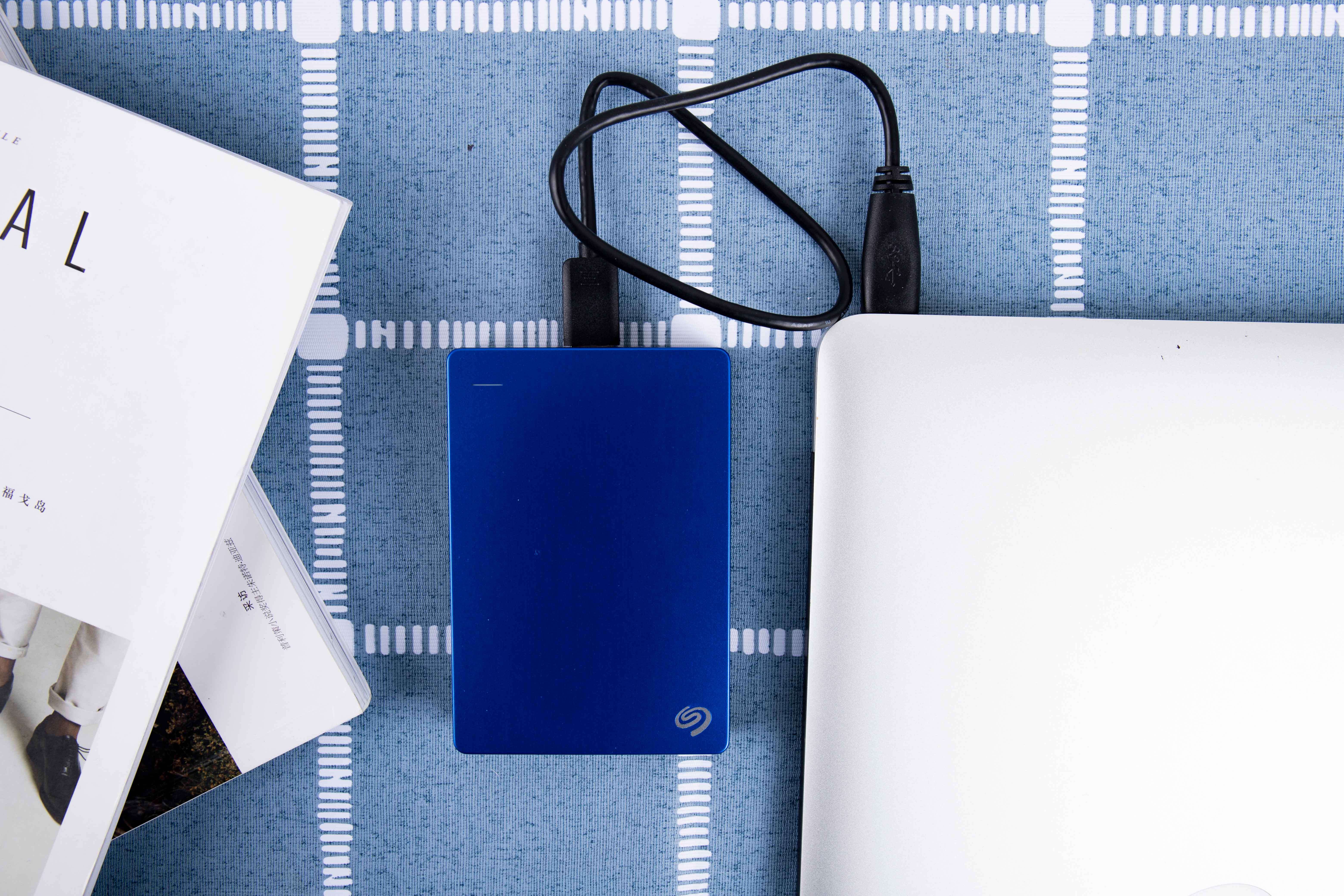 希捷硬盘4T速度怎么看,希捷睿品桌面移动硬盘评测