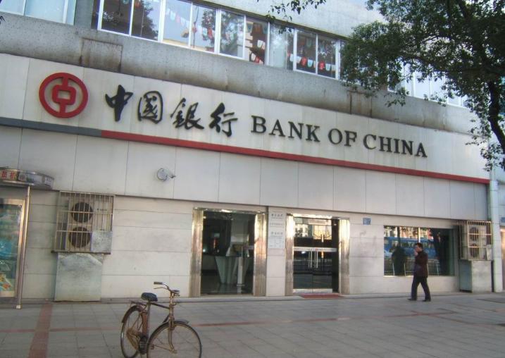 余额宝的安全性和银行哪个好,余额宝破万亿的后果