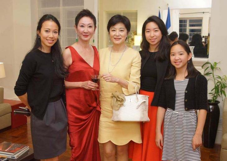 徐克施南生原配视频,徐克和前妻施南生的合照