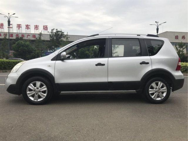 新款六座日产骊威,2020款日产骊威内饰图片