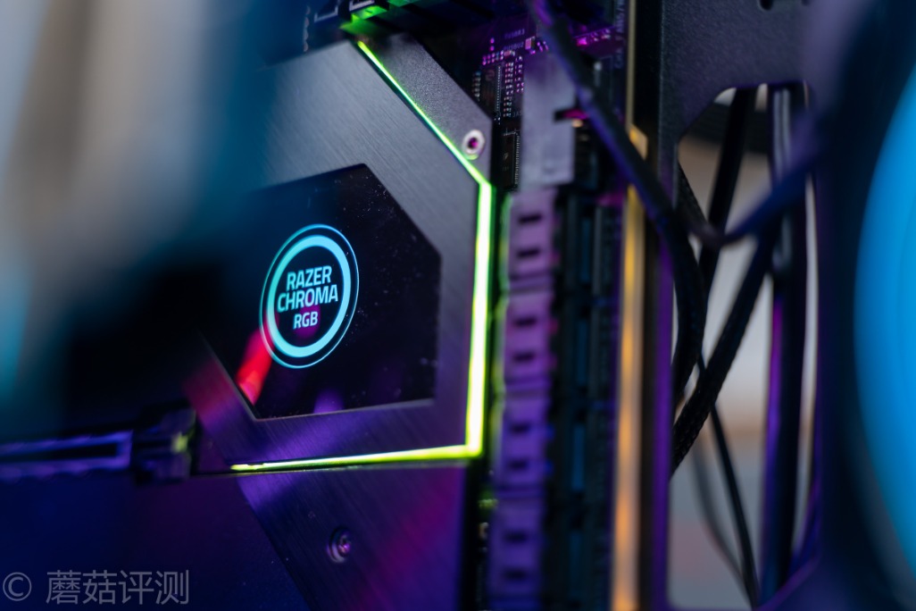 雷蛇华擎x570主板怎么样,华擎x570太极雷蛇定制款主板赏析