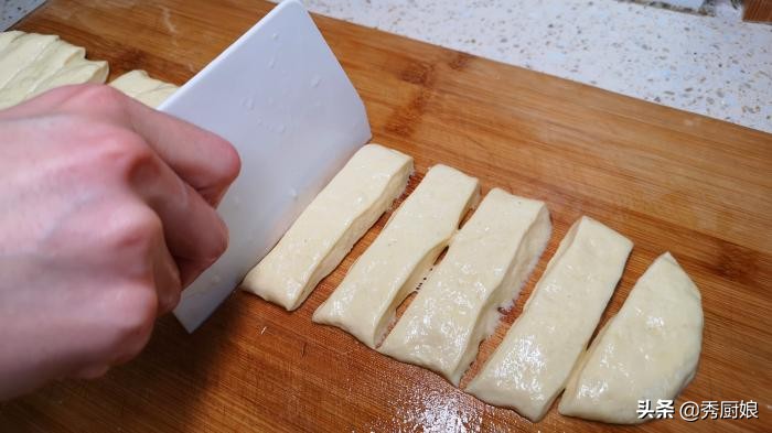 炸油条不放酵母和泡打粉可以么,炸油条要加鸡蛋吗