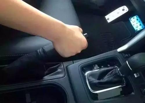 刹车突然失灵怎么操作解决,刹车失灵一会又好了怎么办