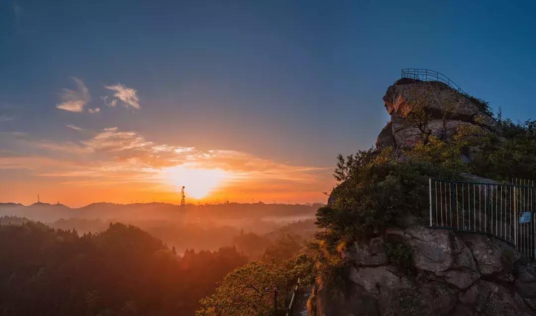 国庆去哪玩这些景区免门票,国庆节就要来这样的景区养心养眼