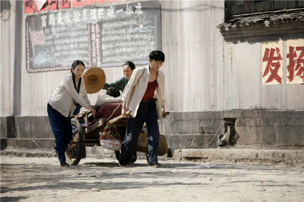 童瑶力压赵丽颖成金鹰视后,童瑶击败赵丽颖视频