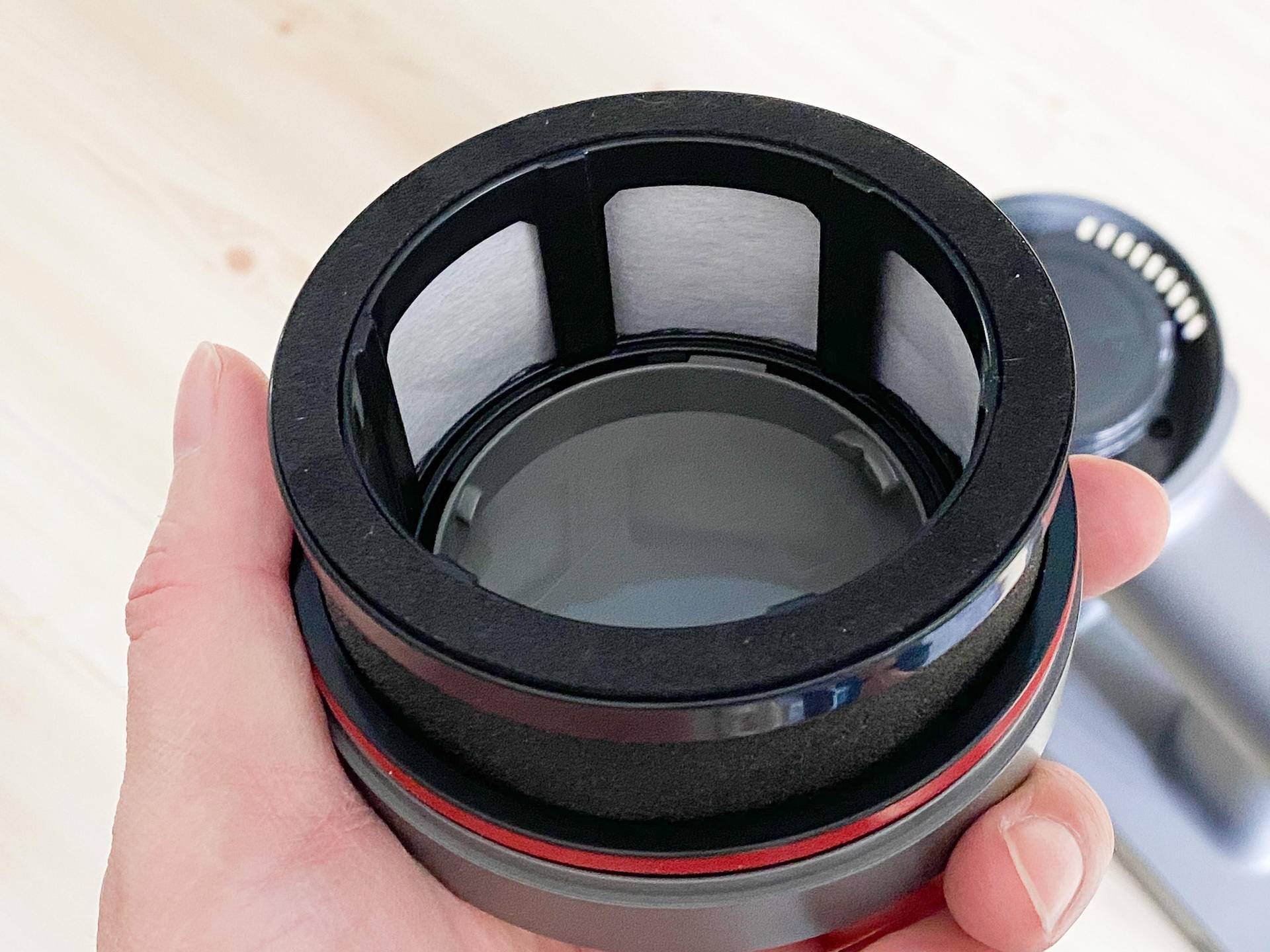 一人轻松扫全屋，娇小女生最爱用？顺造轻量手持吸尘器L1体验