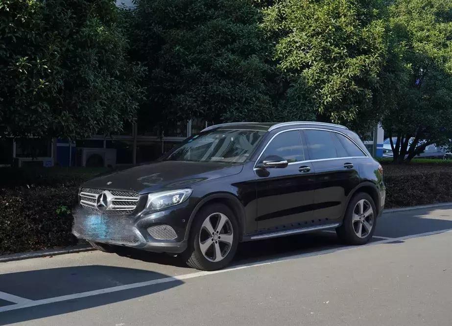 男子把租来车抵押,荒唐男子租车