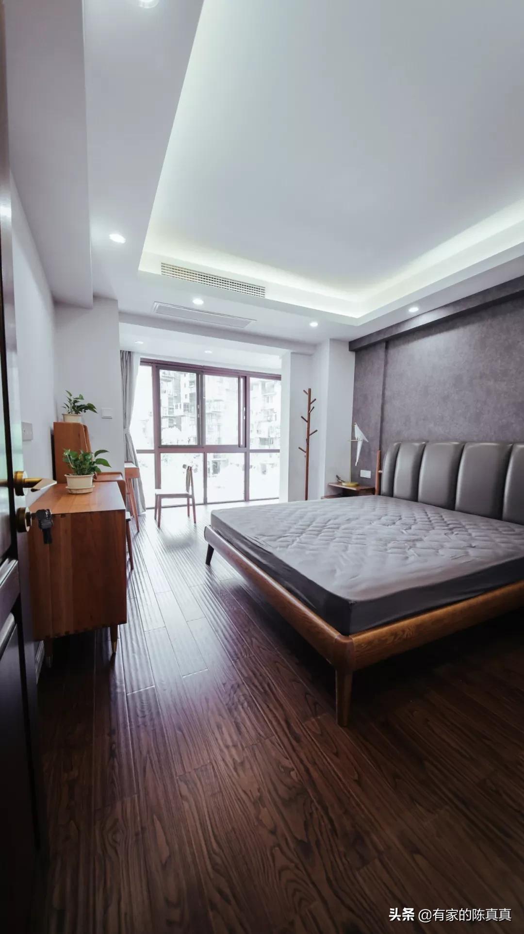 新景国际外滩90平挑空客厅,新景国际外滩100平米露台