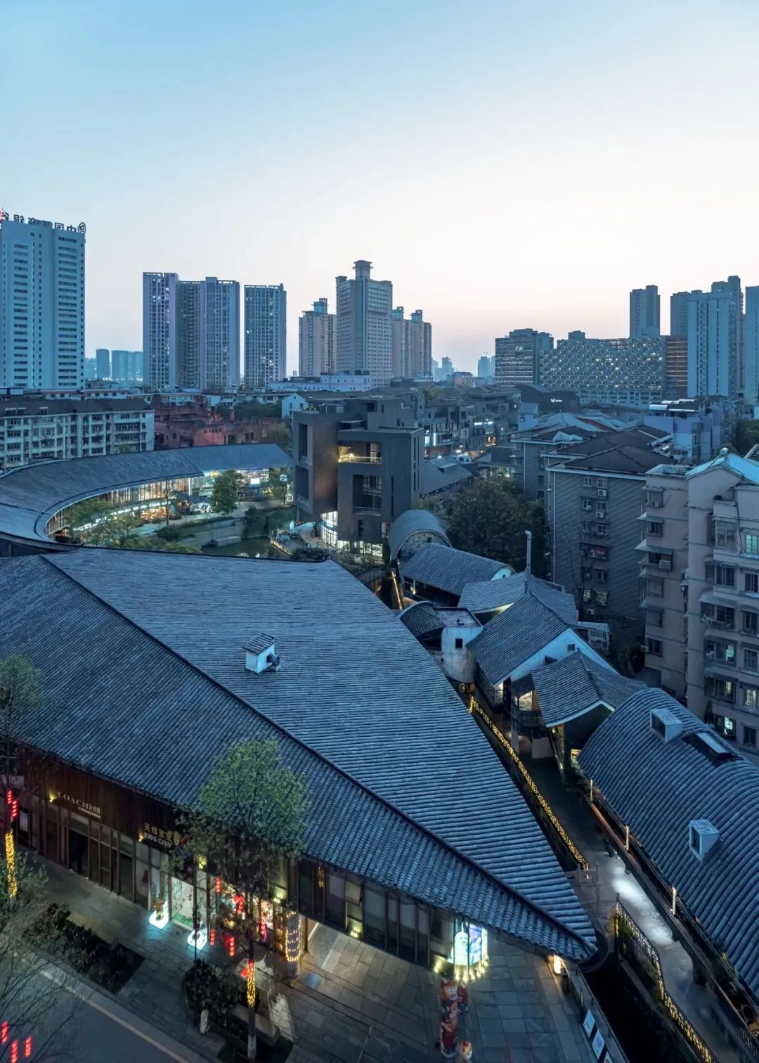 对话城市更新先行者|何勍：如何用一首诗改变一座城？