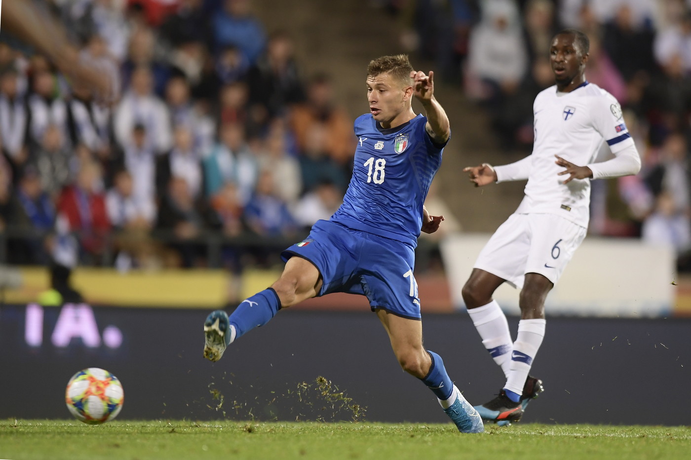 国米后场倒脚进攻,国米两连击