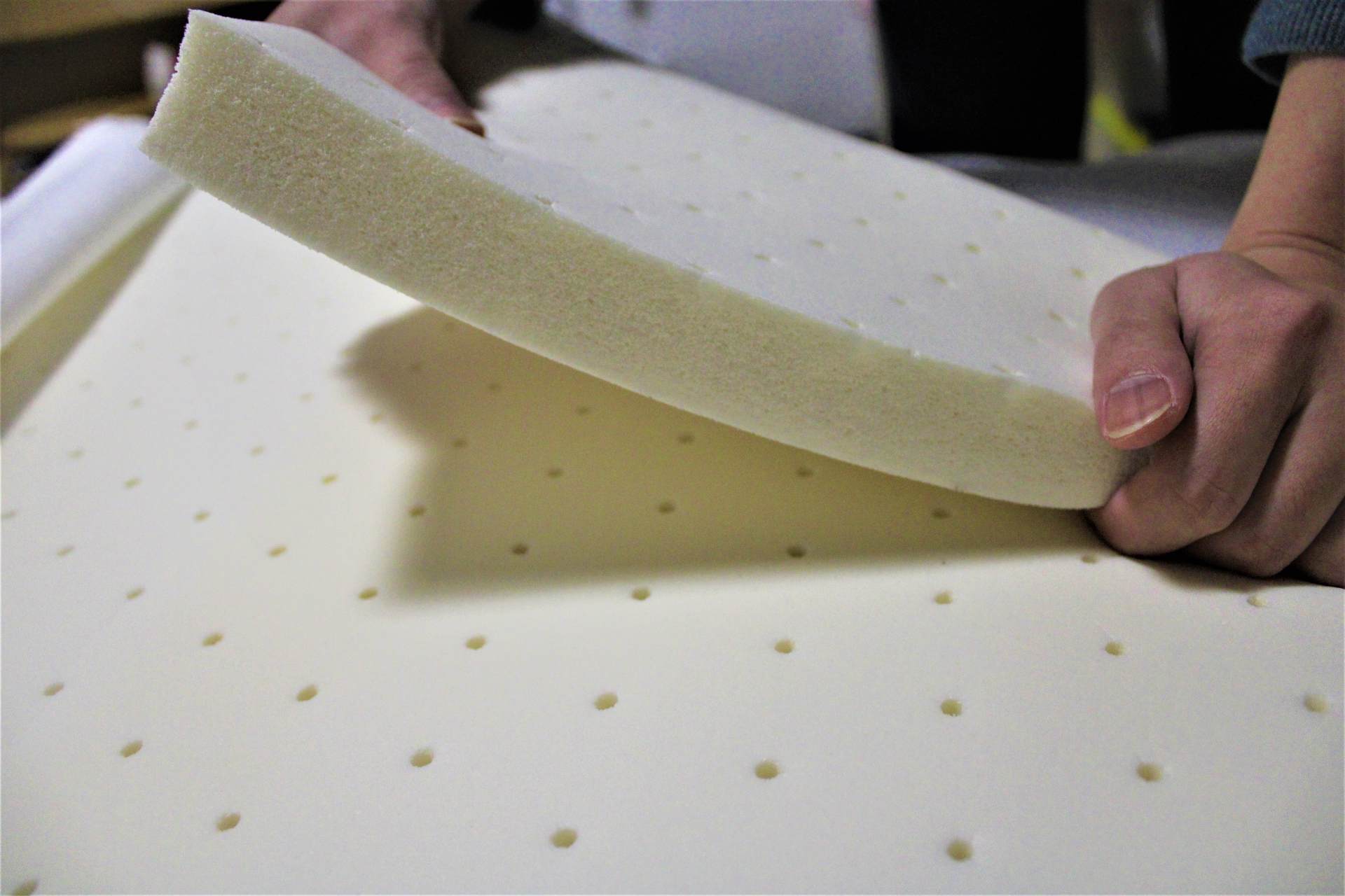 8hschott天然纯乳胶床垫测评,8h乳胶静音独立弹簧床垫m3ac