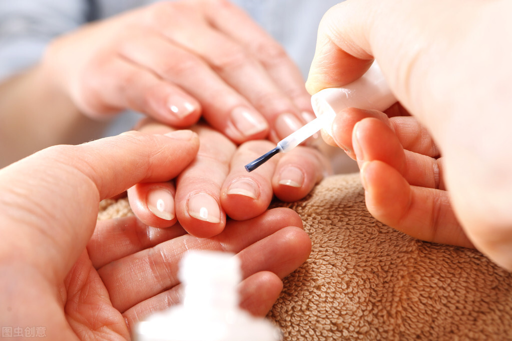 没有做过美甲的怎么学,零基础可以学美甲吗