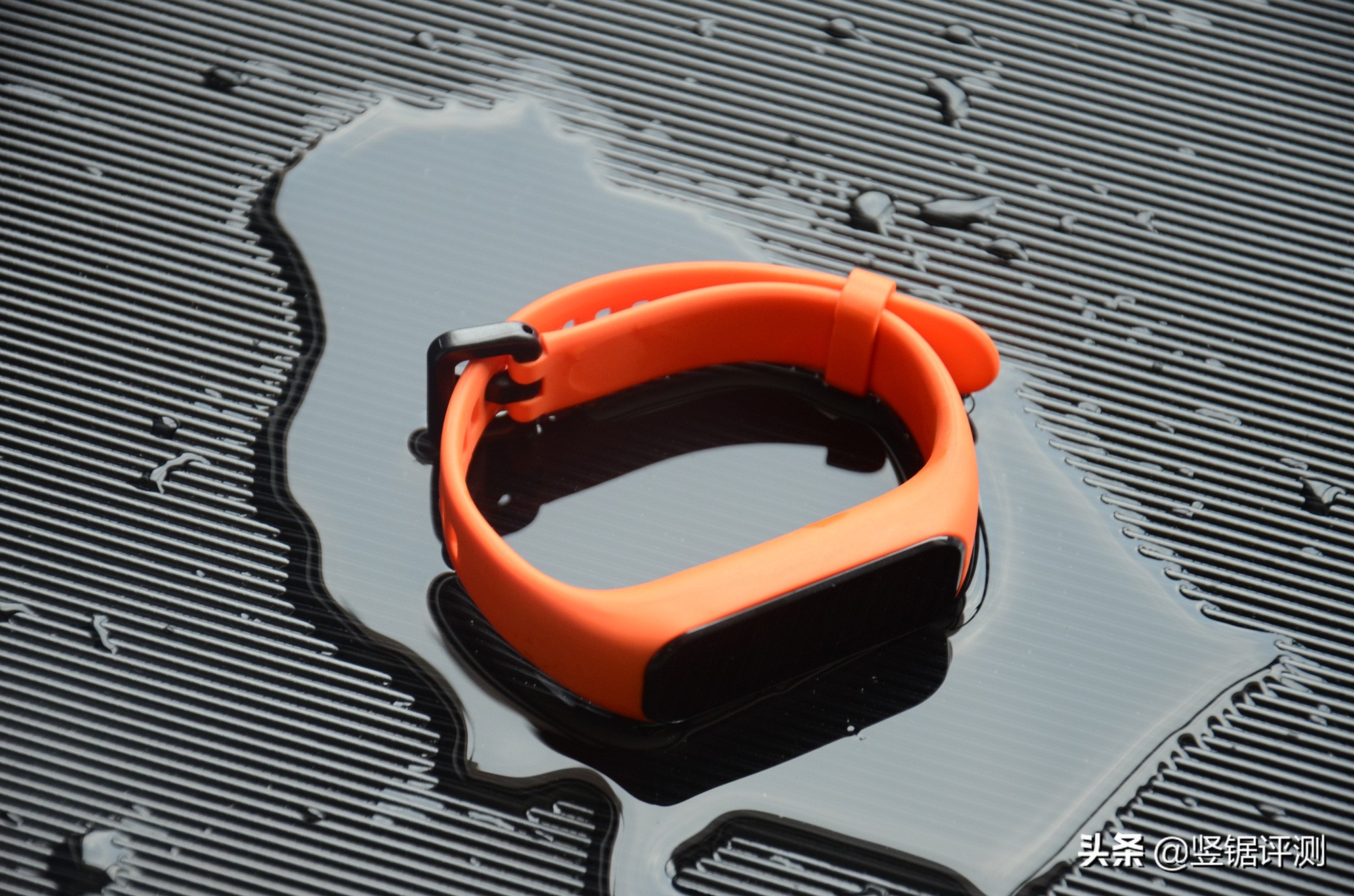 黑加手环1s和1有什么区别,黑加手环添加异形门卡