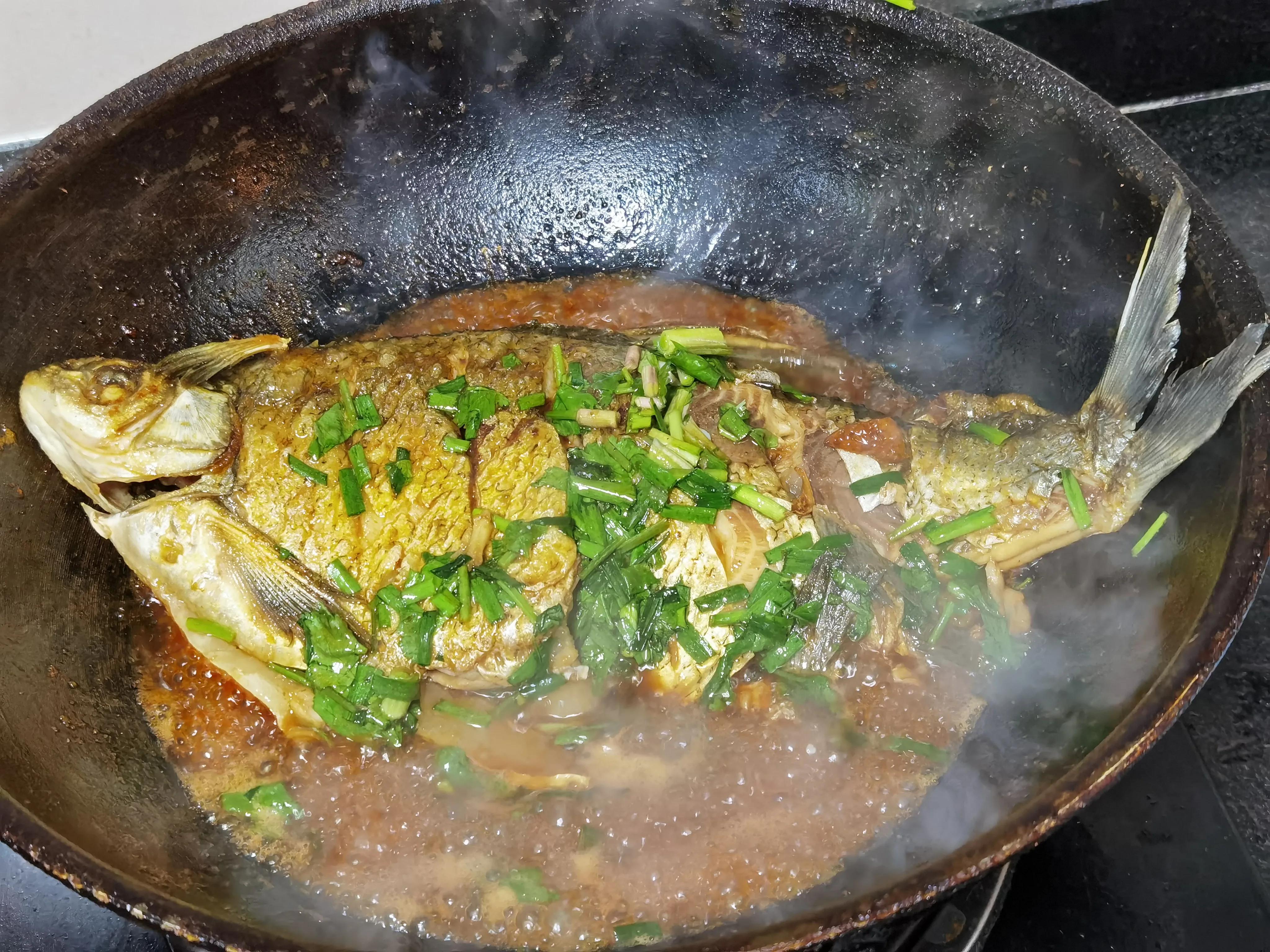 家常红烧羊肉的做法,家常红烧扁鱼