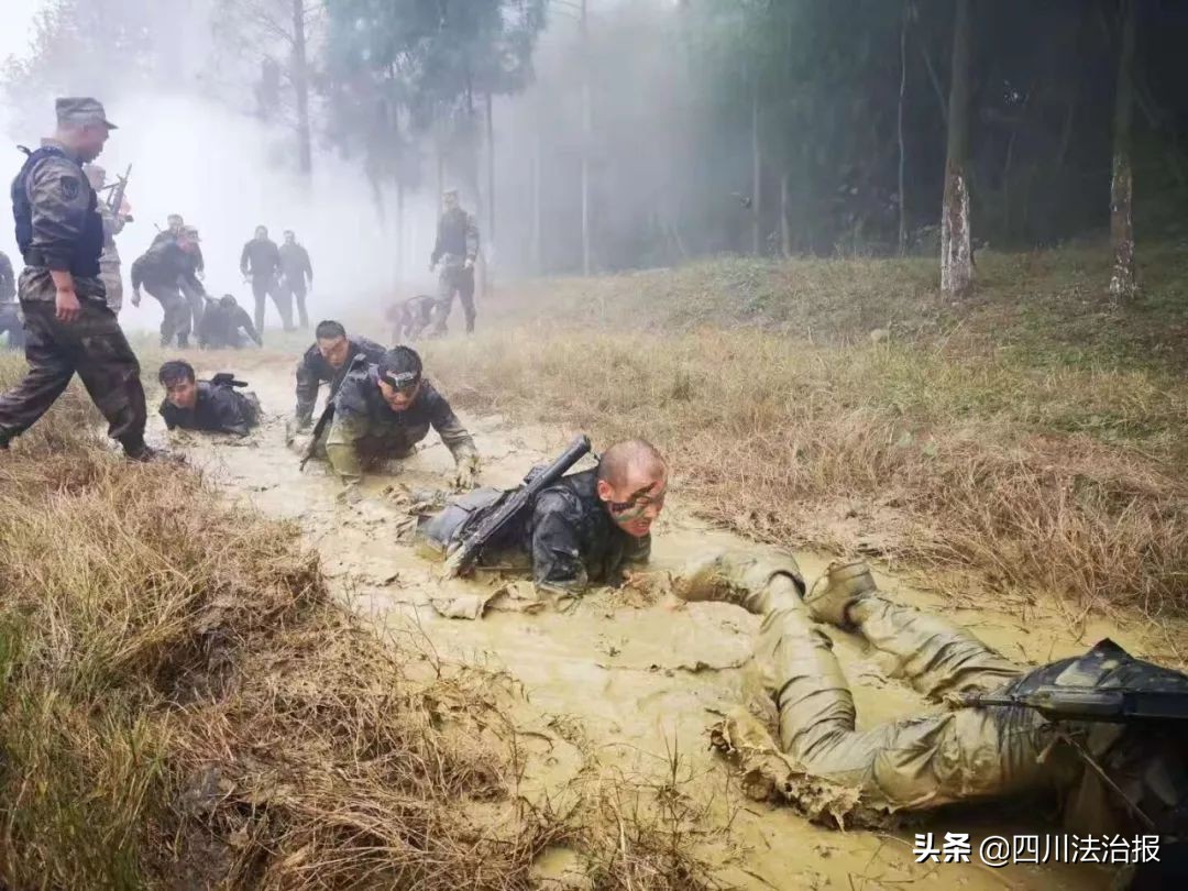 魔鬼周训练精彩图片,魔鬼训练周健身