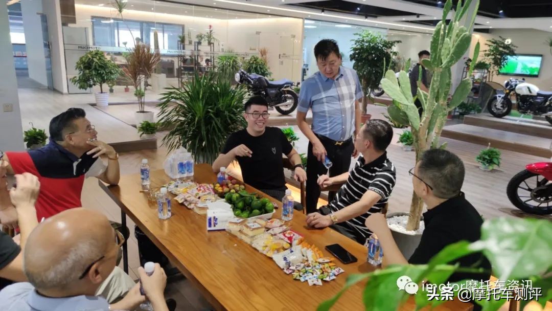 四缸600cc复古车,川崎650复古双缸