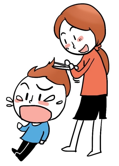 家里的小孩一剪头发就哭闹,家长应该怎么办?